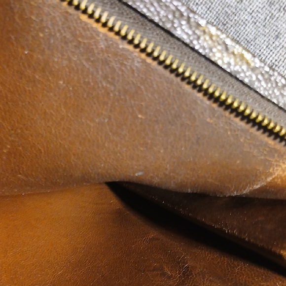 Louis Vuitton Monogram Clutch - Picture 14 of 15